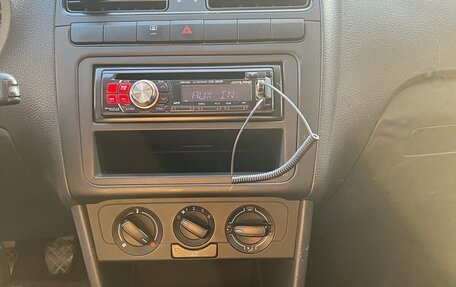 Volkswagen Polo VI (EU Market), 2012 год, 520 000 рублей, 11 фотография