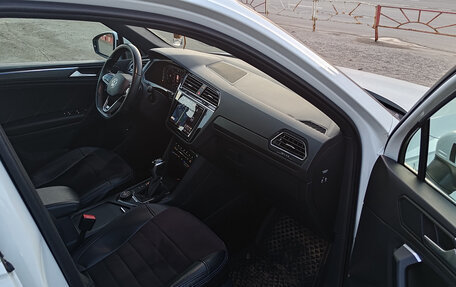 Volkswagen Tiguan II, 2021 год, 3 950 000 рублей, 12 фотография