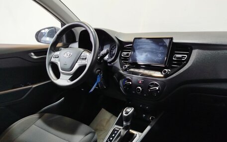 Hyundai Solaris II рестайлинг, 2021 год, 1 650 000 рублей, 14 фотография