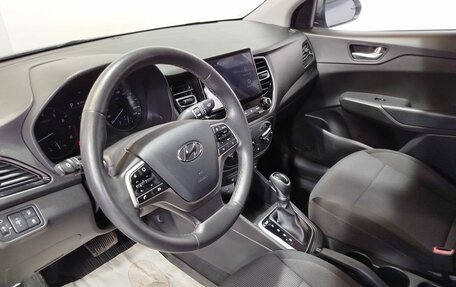 Hyundai Solaris II рестайлинг, 2021 год, 1 650 000 рублей, 21 фотография