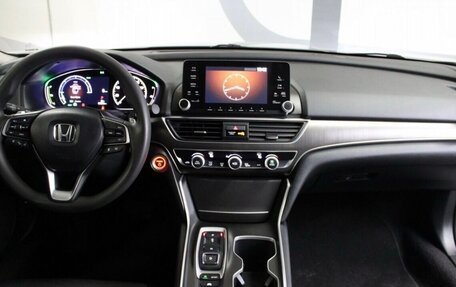 Honda Accord IX рестайлинг, 2020 год, 2 700 000 рублей, 18 фотография