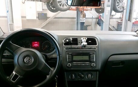 Volkswagen Polo VI (EU Market), 2012 год, 590 000 рублей, 8 фотография