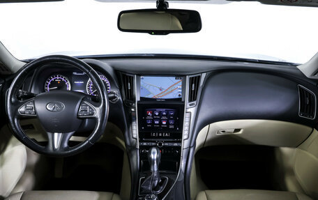 Infiniti Q50 I рестайлинг, 2014 год, 1 990 000 рублей, 13 фотография