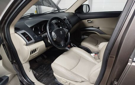 Peugeot 4007, 2009 год, 950 000 рублей, 9 фотография