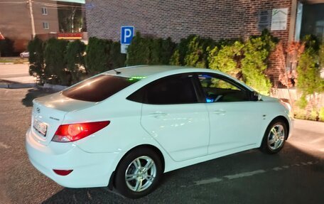 Hyundai Solaris II рестайлинг, 2012 год, 925 000 рублей, 11 фотография