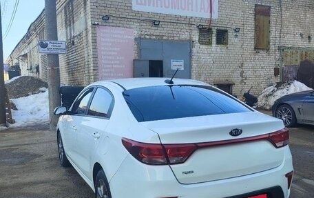 KIA Rio IV, 2020 год, 850 000 рублей, 3 фотография