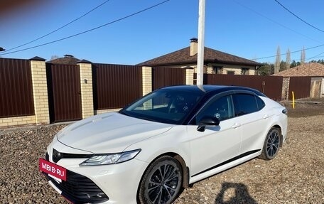 Toyota Camry, 2021 год, 3 290 000 рублей, 6 фотография