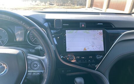 Toyota Camry, 2021 год, 3 290 000 рублей, 11 фотография