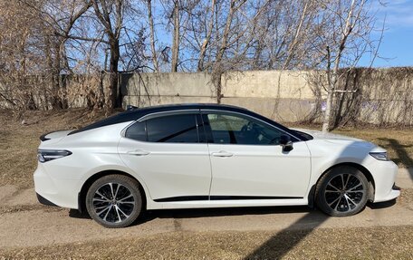 Toyota Camry, 2021 год, 3 290 000 рублей, 13 фотография