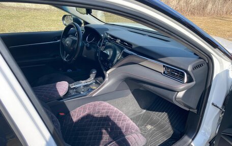 Toyota Camry, 2021 год, 3 290 000 рублей, 21 фотография