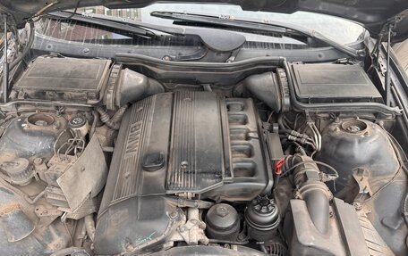 BMW 5 серия, 1999 год, 550 000 рублей, 10 фотография