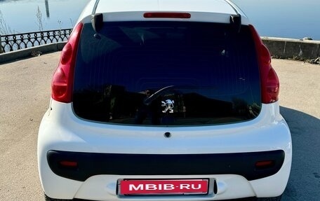 Peugeot 107 I рестайлинг, 2011 год, 630 000 рублей, 6 фотография