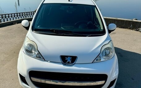 Peugeot 107 I рестайлинг, 2011 год, 630 000 рублей, 4 фотография