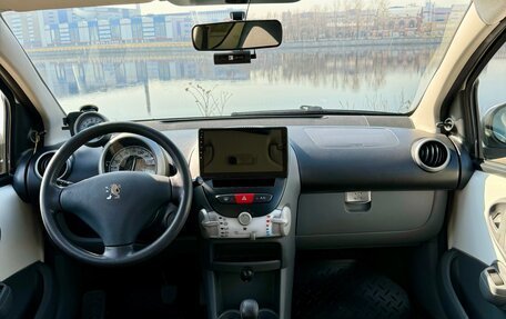 Peugeot 107 I рестайлинг, 2011 год, 630 000 рублей, 15 фотография