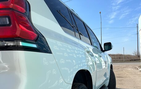 Toyota Land Cruiser Prado 150 рестайлинг 2, 2018 год, 5 700 000 рублей, 9 фотография