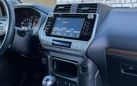 Toyota Land Cruiser Prado 150 рестайлинг 2, 2018 год, 5 700 000 рублей, 14 фотография