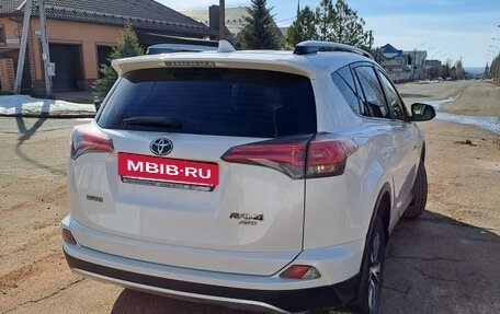 Toyota RAV4, 2016 год, 2 210 000 рублей, 5 фотография