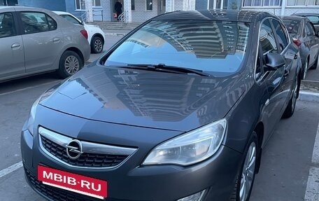 Opel Astra J, 2012 год, 820 000 рублей, 4 фотография