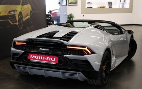 Lamborghini Huracán, 2023 год, 35 000 000 рублей, 4 фотография