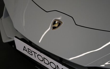 Lamborghini Huracán, 2023 год, 35 000 000 рублей, 18 фотография