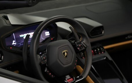 Lamborghini Huracán, 2023 год, 35 000 000 рублей, 21 фотография