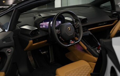 Lamborghini Huracán, 2023 год, 35 000 000 рублей, 32 фотография