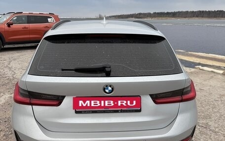 BMW 3 серия, 2020 год, 2 400 000 рублей, 13 фотография