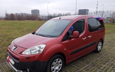 Peugeot Partner II рестайлинг 2, 2010 год, 629 000 рублей, 2 фотография
