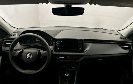 Skoda Rapid II, 2022 год, 1 797 000 рублей, 8 фотография