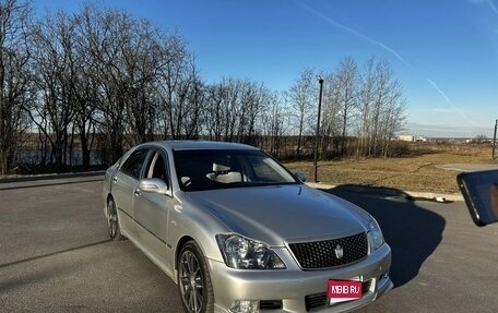 Toyota Crown, 2004 год, 1 800 000 рублей, 1 фотография