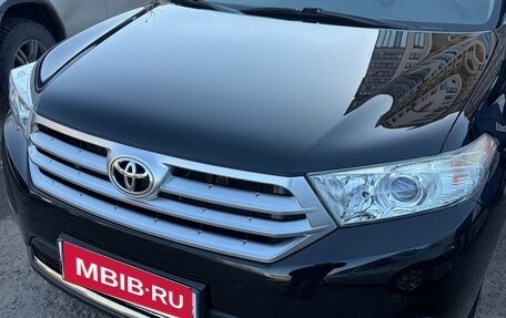 Toyota Highlander III, 2012 год, 2 900 000 рублей, 1 фотография
