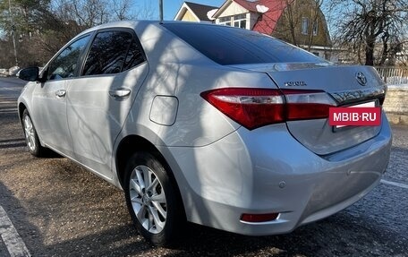 Toyota Corolla, 2013 год, 1 299 000 рублей, 2 фотография