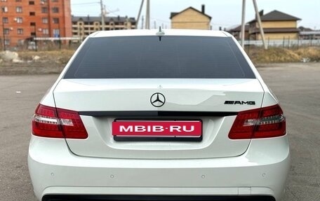 Mercedes-Benz E-Класс, 2012 год, 1 900 000 рублей, 5 фотография