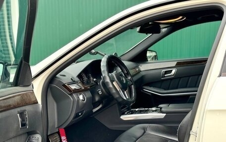 Mercedes-Benz E-Класс, 2012 год, 1 900 000 рублей, 11 фотография