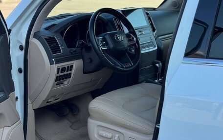 Toyota Land Cruiser 200, 2014 год, 4 400 000 рублей, 10 фотография