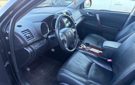 Toyota Highlander III, 2012 год, 2 900 000 рублей, 12 фотография