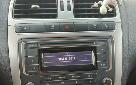 Volkswagen Polo VI (EU Market), 2013 год, 900 000 рублей, 14 фотография