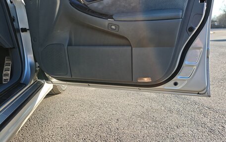 Toyota Crown, 2004 год, 1 800 000 рублей, 25 фотография