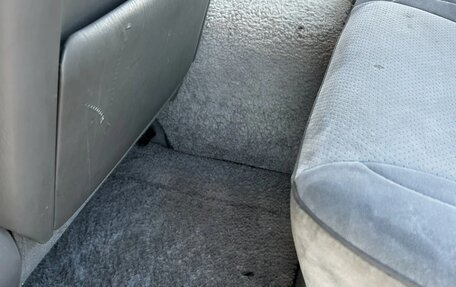 Toyota Crown, 2004 год, 1 800 000 рублей, 37 фотография