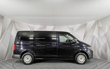 Volkswagen Caravelle T6 рестайлинг, 2018 год, 2 455 000 рублей, 6 фотография