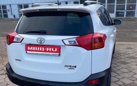 Toyota RAV4, 2015 год, 1 950 000 рублей, 2 фотография