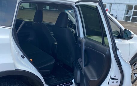 Toyota RAV4, 2015 год, 1 950 000 рублей, 6 фотография