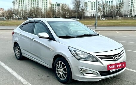 Hyundai Solaris II рестайлинг, 2016 год, 779 000 рублей, 3 фотография