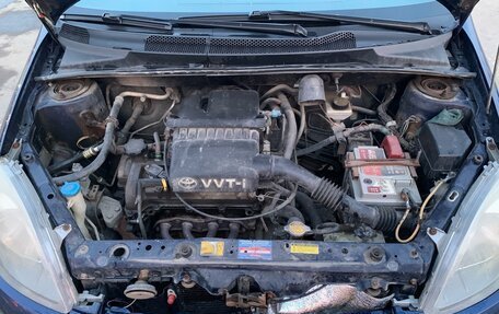 Toyota Yaris I рестайлинг, 2002 год, 350 000 рублей, 3 фотография