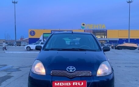 Toyota Yaris I рестайлинг, 2002 год, 350 000 рублей, 4 фотография