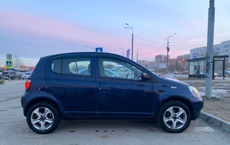 Toyota Yaris I рестайлинг, 2002 год, 350 000 рублей, 9 фотография