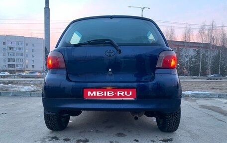 Toyota Yaris I рестайлинг, 2002 год, 350 000 рублей, 10 фотография