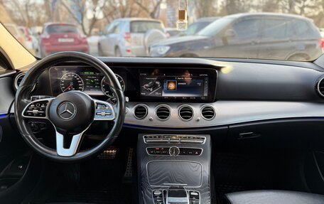 Mercedes-Benz E-Класс, 2019 год, 2 900 000 рублей, 7 фотография