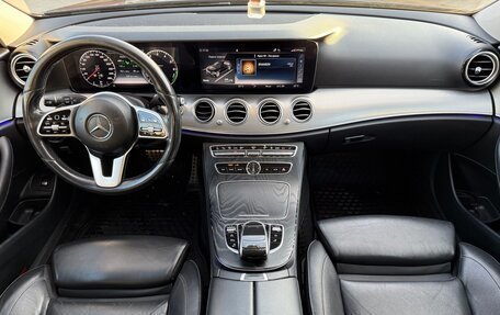 Mercedes-Benz E-Класс, 2019 год, 2 900 000 рублей, 8 фотография