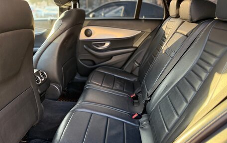 Mercedes-Benz E-Класс, 2019 год, 2 900 000 рублей, 14 фотография